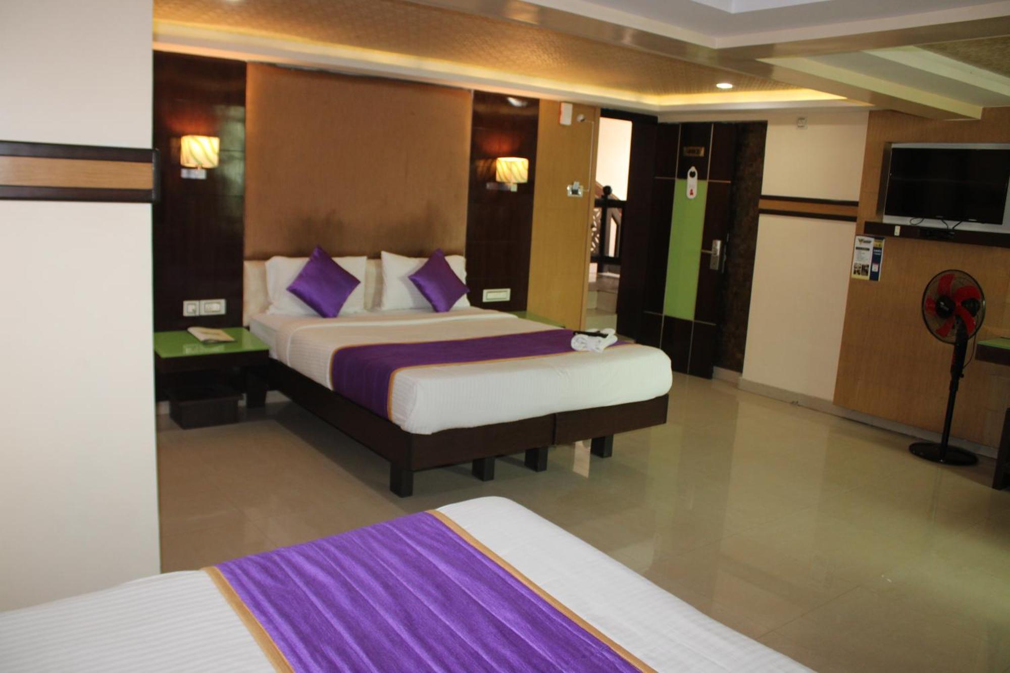 Vp International Hotel Bangalore Buitenkant foto